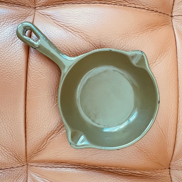 Vintage Enamel Cast Iron Mini Skillet Pan Olive Green - Picture 3 of 9